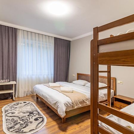 Севеней Готель Bukovel Ngoại thất bức ảnh